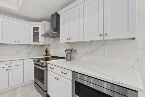 House in Sarasota, Florida 3 bedrooms, 162.39 sq.m. № 1884548 - photo 7