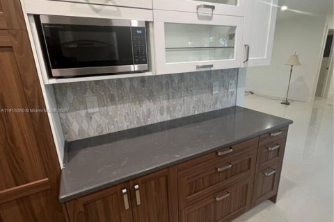 Купить виллу или дом в Вест-Парк, Флорида 3 спальни, 97.55м2, № 1971880 - фото 8