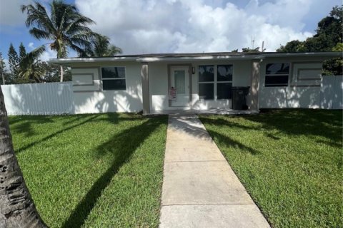 Купить виллу или дом в Вест-Парк, Флорида 3 спальни, 97.55м2, № 1971880 - фото 2