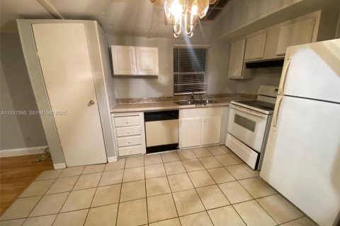 Apartment in Boca Raton, Florida 2 bedrooms, 85.84 sq.m. № 1994905 - photo 7