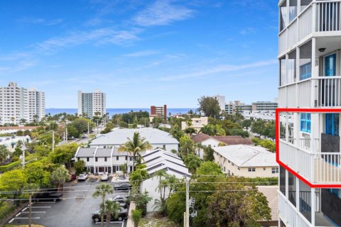 Condo in Pompano Beach, Florida, 2 bedrooms № 2147216 - photo 27