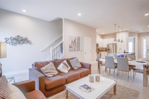 Townhouse in Kissimmee, Florida 4 bedrooms, 167.6 sq.m. № 1720705 - photo 22