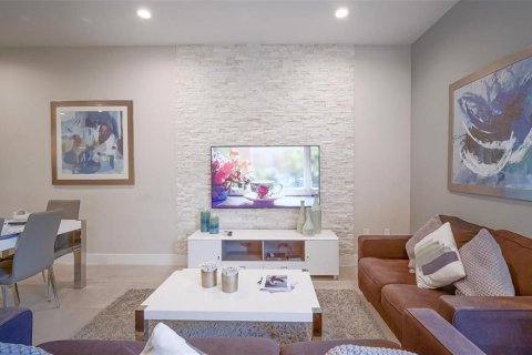 Townhouse in Kissimmee, Florida 4 bedrooms, 167.6 sq.m. № 1720705 - photo 27