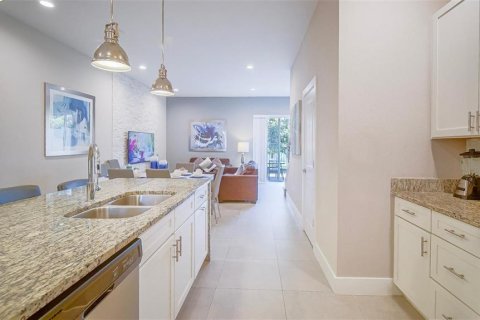 Townhouse in Kissimmee, Florida 4 bedrooms, 167.6 sq.m. № 1720705 - photo 14