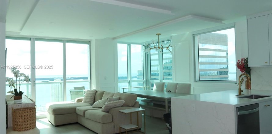 Condo à Miami, Floride, 2 chambres  № 1983891