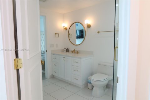 Copropriété à louer à Miami, Floride: 2 chambres, 106.47 m2 № 1983891 - photo 13