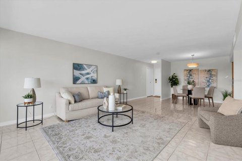 Copropriété à vendre à Treasure Island, Floride: 2 chambres, 102.19 m2 № 2399477 - photo 16