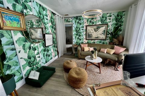 Villa ou maison à vendre à Miami, Floride: 4 chambres, 233.93 m2 № 1965592 - photo 7