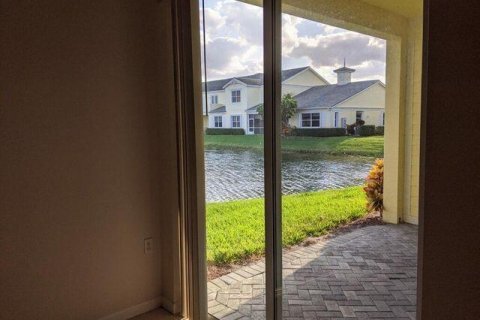 Touwnhouse à louer à St. Lucie, Floride: 3 chambres, 137.68 m2 № 2279250 - photo 9