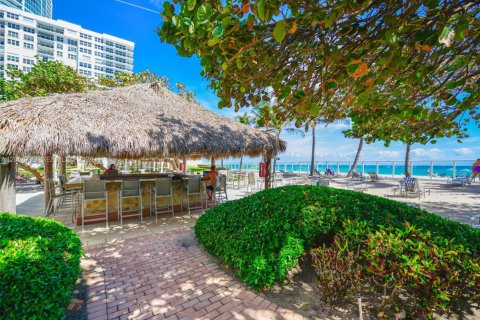 Copropriété à louer à Hollywood, Floride: 1 chambre, 84.63 m2 № 2168776 - photo 26