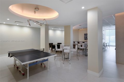 Copropriété à louer à Hollywood, Floride: 1 chambre, 84.63 m2 № 2168776 - photo 30
