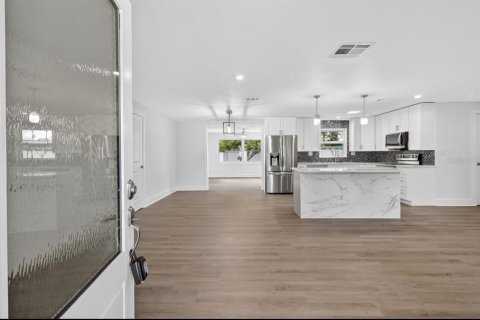 Casa en venta en Dunedin, Florida, 3 dormitorios, 129.97 m2 № 1810903 - foto 4