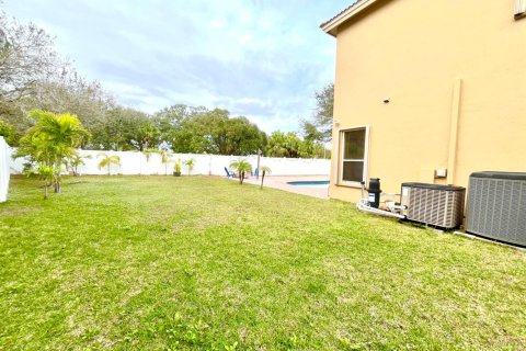 House in West Palm Beach, Florida 4 bedrooms, 232.07 sq.m. № 2187303 - photo 6