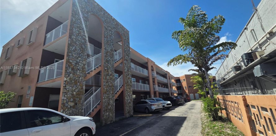 Condo à Hialeah, Floride, 2 chambres № 1830540