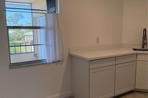 Condo in Nokomis, Florida, 2 bedrooms  № 2166301 - photo 7