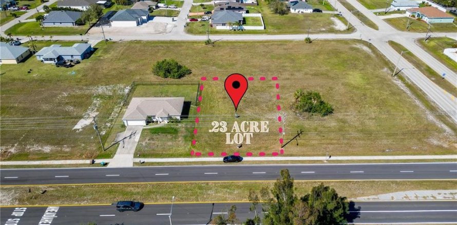 Land in Cape Coral, Florida № 2159779