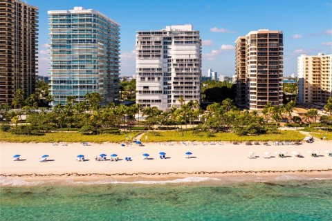 Condominio en Bal Harbour, Florida, 4 dormitorios  № 2018898