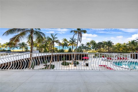 Condo in Bal Harbour, Florida, 4 bedrooms  № 2018898 - photo 19