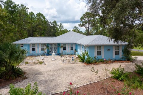 House in Beverly Hills, Florida 6 bedrooms, 289.95 sq.m. № 1894464 - photo 7