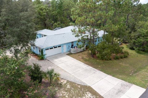 House in Beverly Hills, Florida 6 bedrooms, 289.95 sq.m. № 1894464 - photo 5
