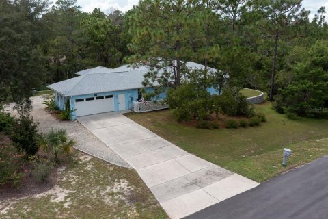 House in Beverly Hills, Florida 6 bedrooms, 289.95 sq.m. № 1894464 - photo 2