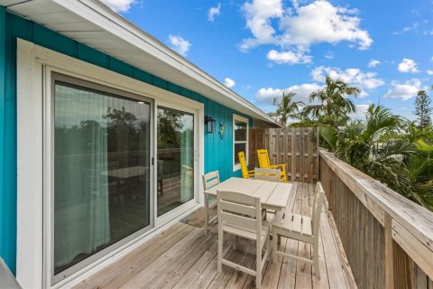 Duplex in Holmes Beach, Florida 2 bedrooms, 85.93 sq.m. № 1898662 - photo 20