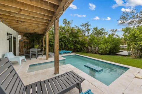Duplex in Holmes Beach, Florida 2 bedrooms, 85.93 sq.m. № 1898662 - photo 26