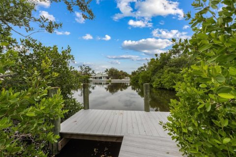 Duplex in Holmes Beach, Florida 2 bedrooms, 85.93 sq.m. № 1898662 - photo 27