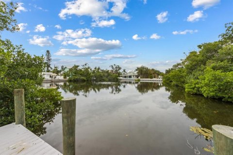 Duplex in Holmes Beach, Florida 2 bedrooms, 85.93 sq.m. № 1898662 - photo 29