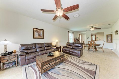 House in Parrish, Florida 3 bedrooms, 135.64 sq.m. № 2092364 - photo 8