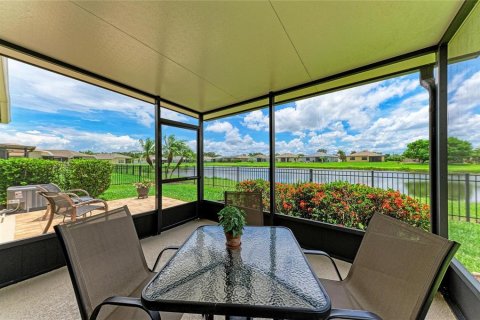 House in Parrish, Florida 3 bedrooms, 135.64 sq.m. № 2092364 - photo 30