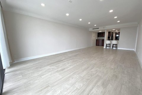 Condo in West Palm Beach, Florida, 2 bedrooms  № 1797823 - photo 12