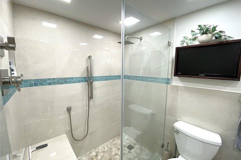 Condo in West Palm Beach, Florida, 2 bedrooms  № 1797823 - photo 20