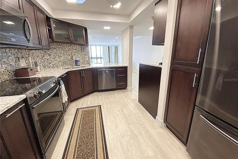 Condo in West Palm Beach, Florida, 2 bedrooms  № 1797823 - photo 7