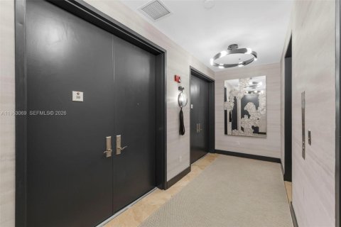 Купить кондоминиум в Майами-Бич, Флорида 3 спальни, 197.14м2, № 2007940 - фото 3