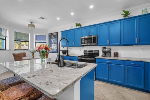 Villa ou maison à vendre à Greenacres, Floride: 4 chambres, 254.27 m2 № 1763064 - photo 13