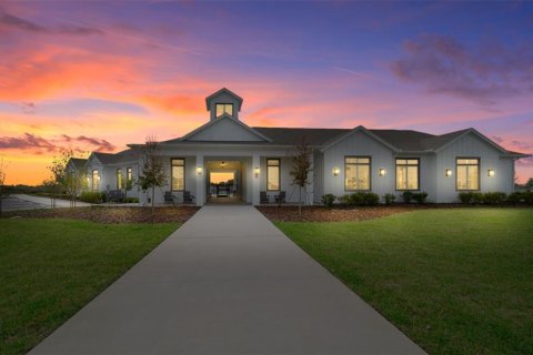 House in Lakeland, Florida 4 bedrooms, 146.79 sq.m. № 2204743 - photo 20