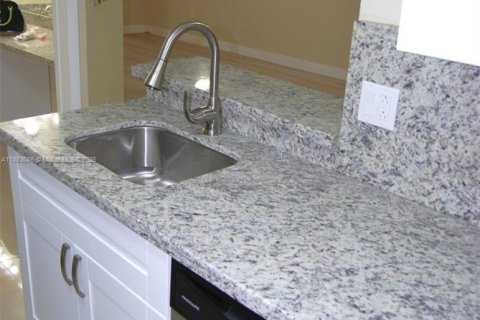 Copropriété à louer à Oakland Park, Floride: 1 chambre, 80.08 m2 № 1929774 - photo 7