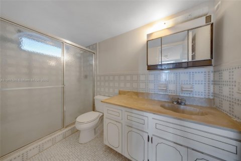Condominio en venta en Miami Beach, Florida, 2 dormitorios, 102.38 m2 № 1774441 - foto 17