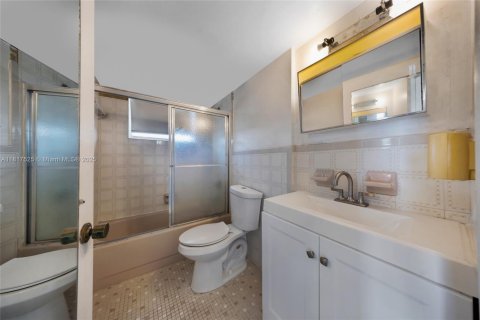 Condominio en venta en Miami Beach, Florida, 2 dormitorios, 102.38 m2 № 1774441 - foto 21