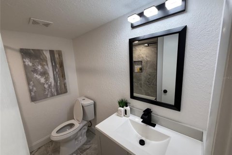 House in Saint Petersburg, Florida 4 bedrooms, 131.92 sq.m. № 1723412 - photo 22
