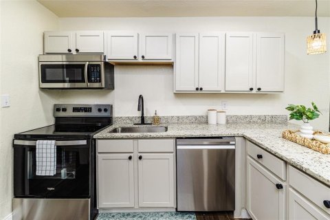 House in Lakeland, Florida 3 bedrooms, 82.87 sq.m. № 1773985 - photo 9
