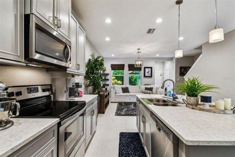 Touwnhouse à vendre à Tampa, Floride: 3 chambres, 151.06 m2 № 1902251 - photo 16