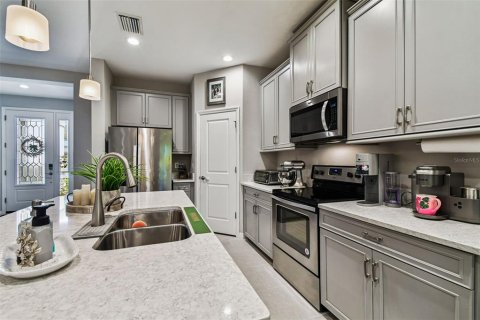 Touwnhouse à vendre à Tampa, Floride: 3 chambres, 151.06 m2 № 1902251 - photo 15