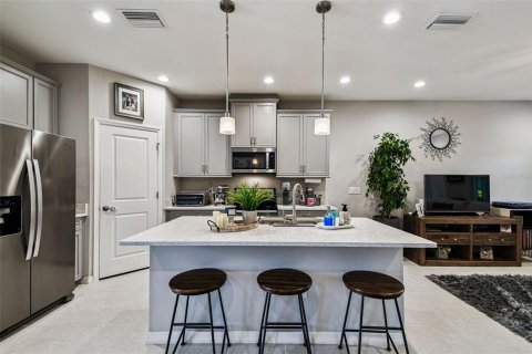Touwnhouse à vendre à Tampa, Floride: 3 chambres, 151.06 m2 № 1902251 - photo 12
