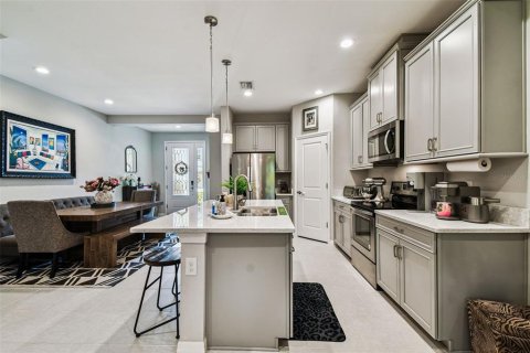 Touwnhouse à vendre à Tampa, Floride: 3 chambres, 151.06 m2 № 1902251 - photo 14