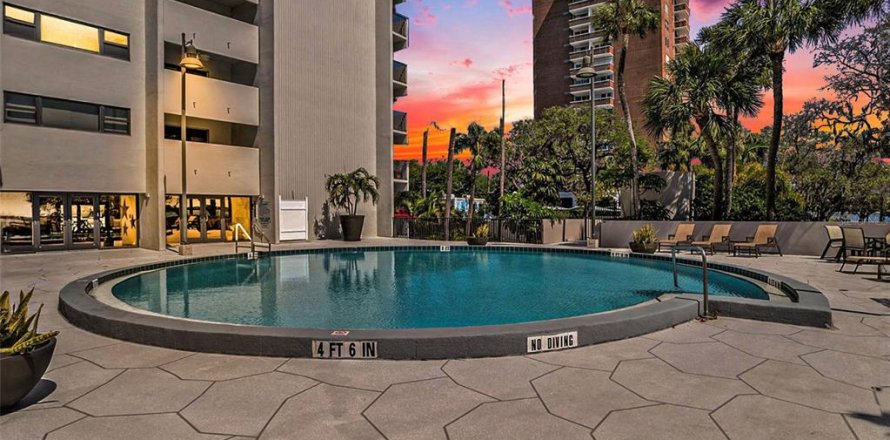 Condo in Tampa, Florida, 2 bedrooms  № 1198869