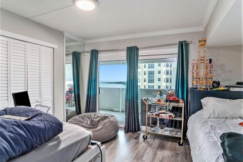 Condo in Tampa, Florida, 2 bedrooms  № 1198869 - photo 11