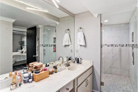 Condo in Tampa, Florida, 2 bedrooms  № 1198869 - photo 18