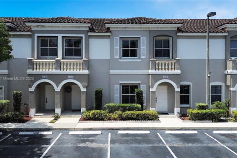 Condo in Miramar, Florida, 3 bedrooms  № 1979754 - photo 2